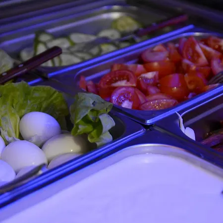 Minerva ホテル 3*